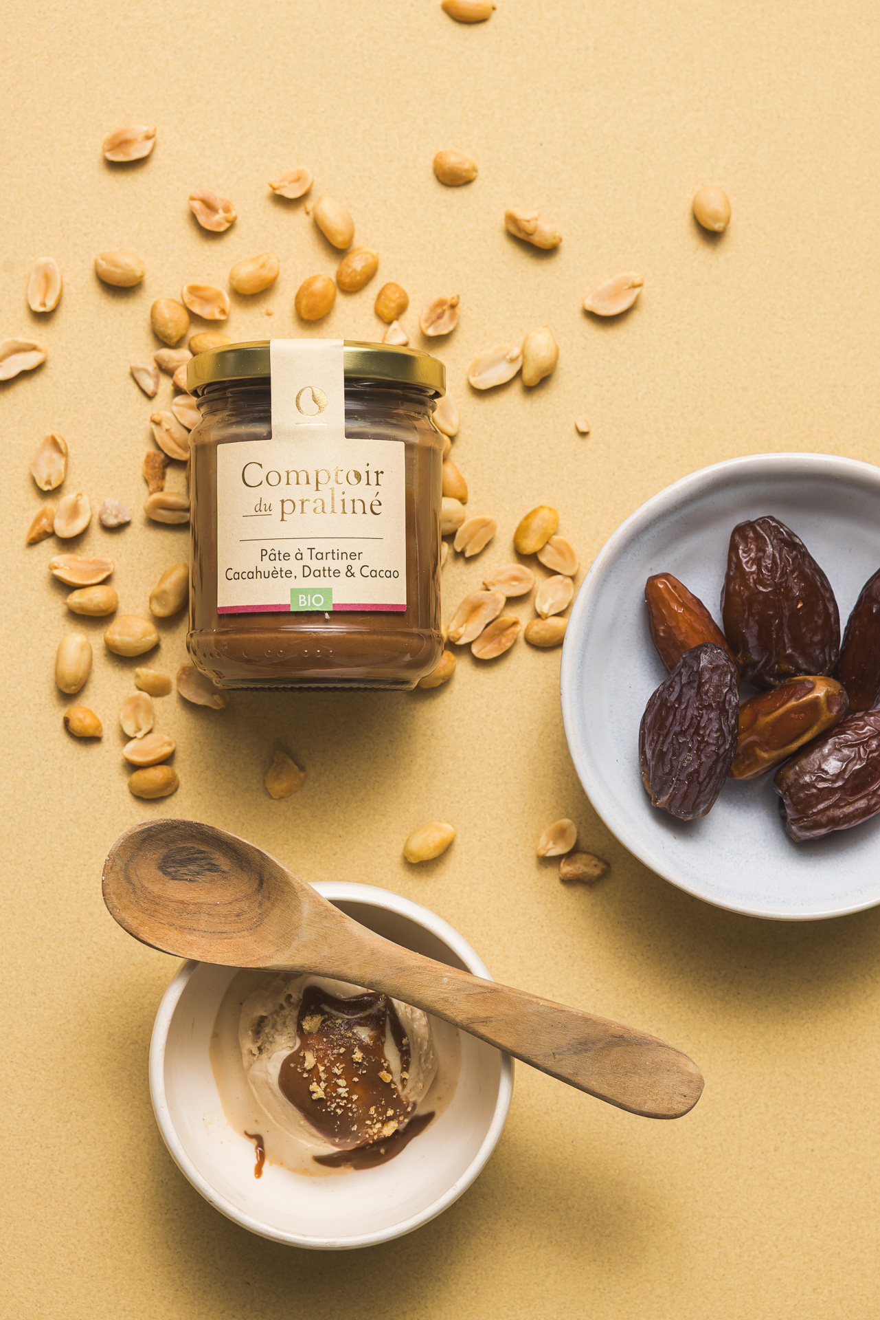 Pâte à tartiner cacahuète datte cacao. Gouter pour enfants sans sucre ajouté et bio.